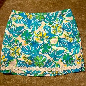 Lilly Pulitzer skirt in size 8